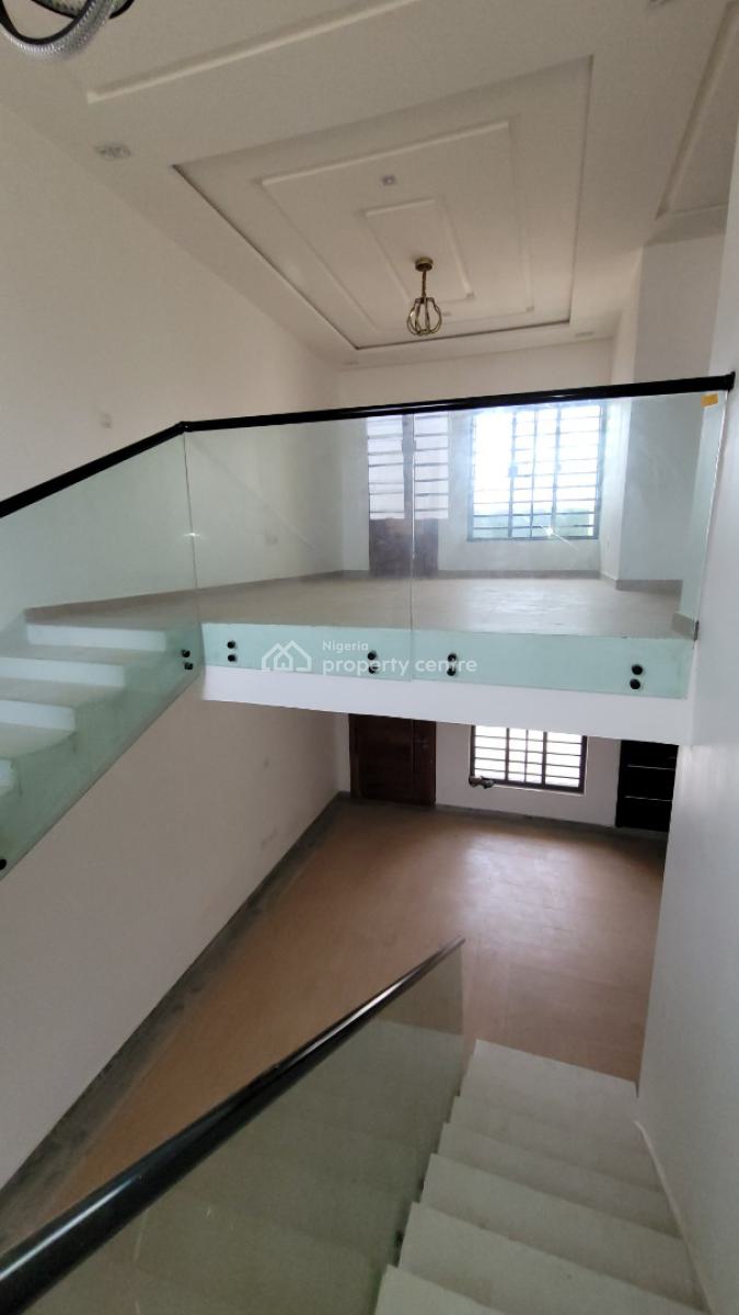 3 Bedroom Semi Detached Duplex, Carlton Gate Estate  Next to Kolapo Ishola Gra, Akobo, Ibadan, Oyo, Semi-detached Duplex for Sale