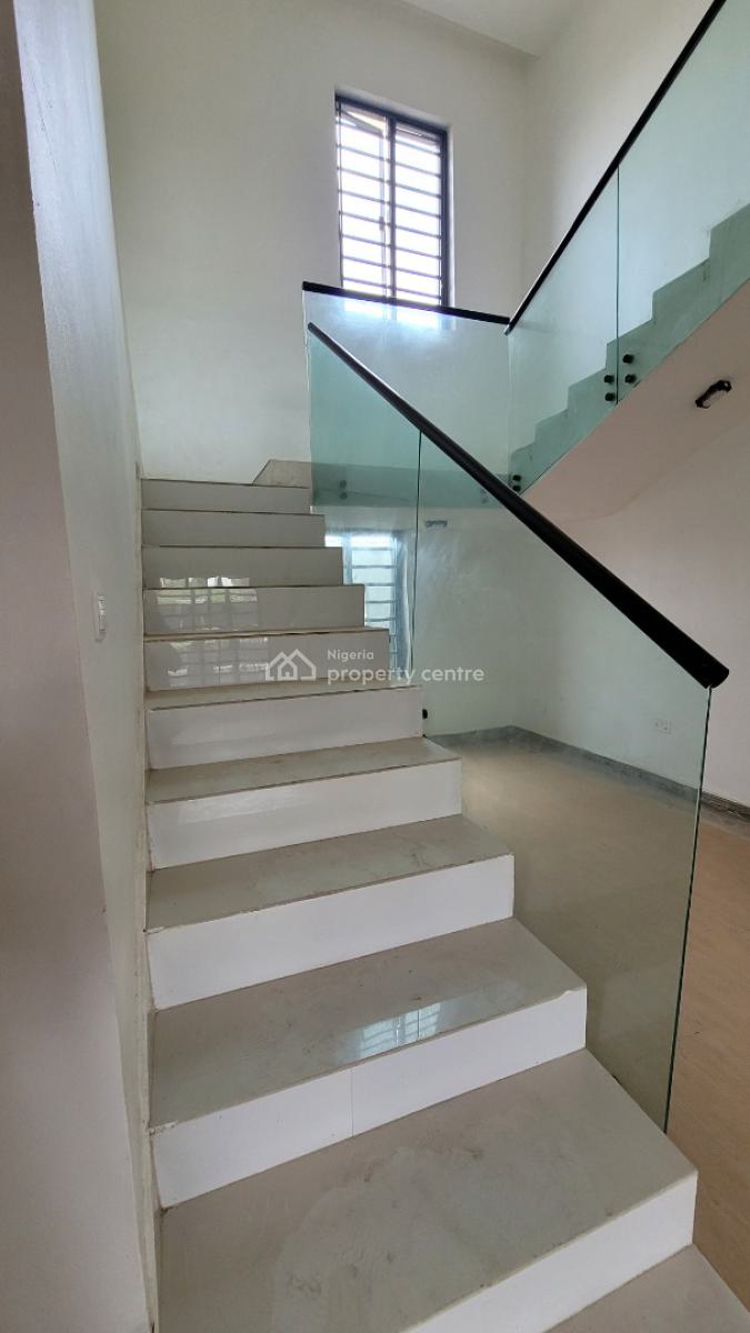 3 Bedroom Semi Detached Duplex, Carlton Gate Estate  Next to Kolapo Ishola Gra, Akobo, Ibadan, Oyo, Semi-detached Duplex for Sale