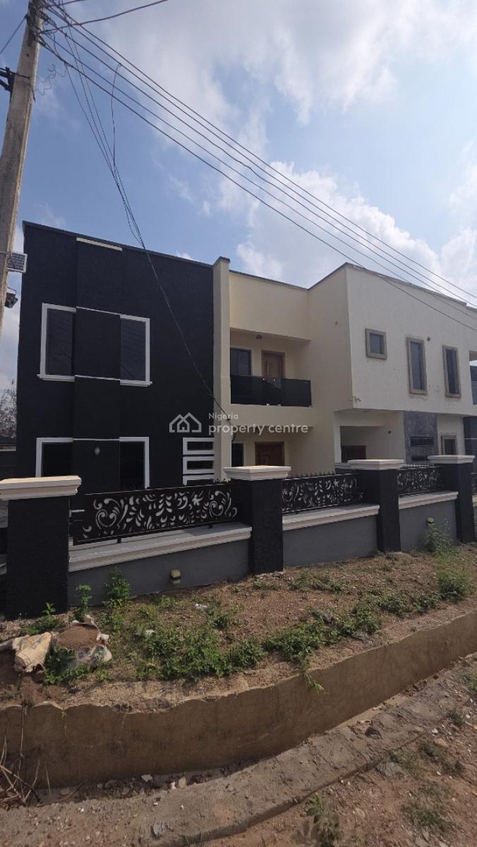 3 Bedroom Semi Detached Duplex, Carlton Gate Estate  Next to Kolapo Ishola Gra, Akobo, Ibadan, Oyo, Semi-detached Duplex for Sale