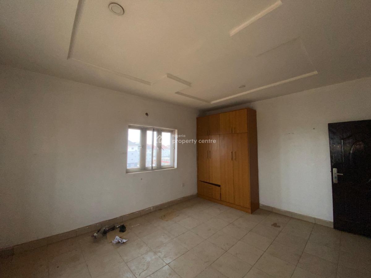 2 Bedroom Apartment, in a Secure Estate, Wuye, Abuja, Flat / Apartment for Rent