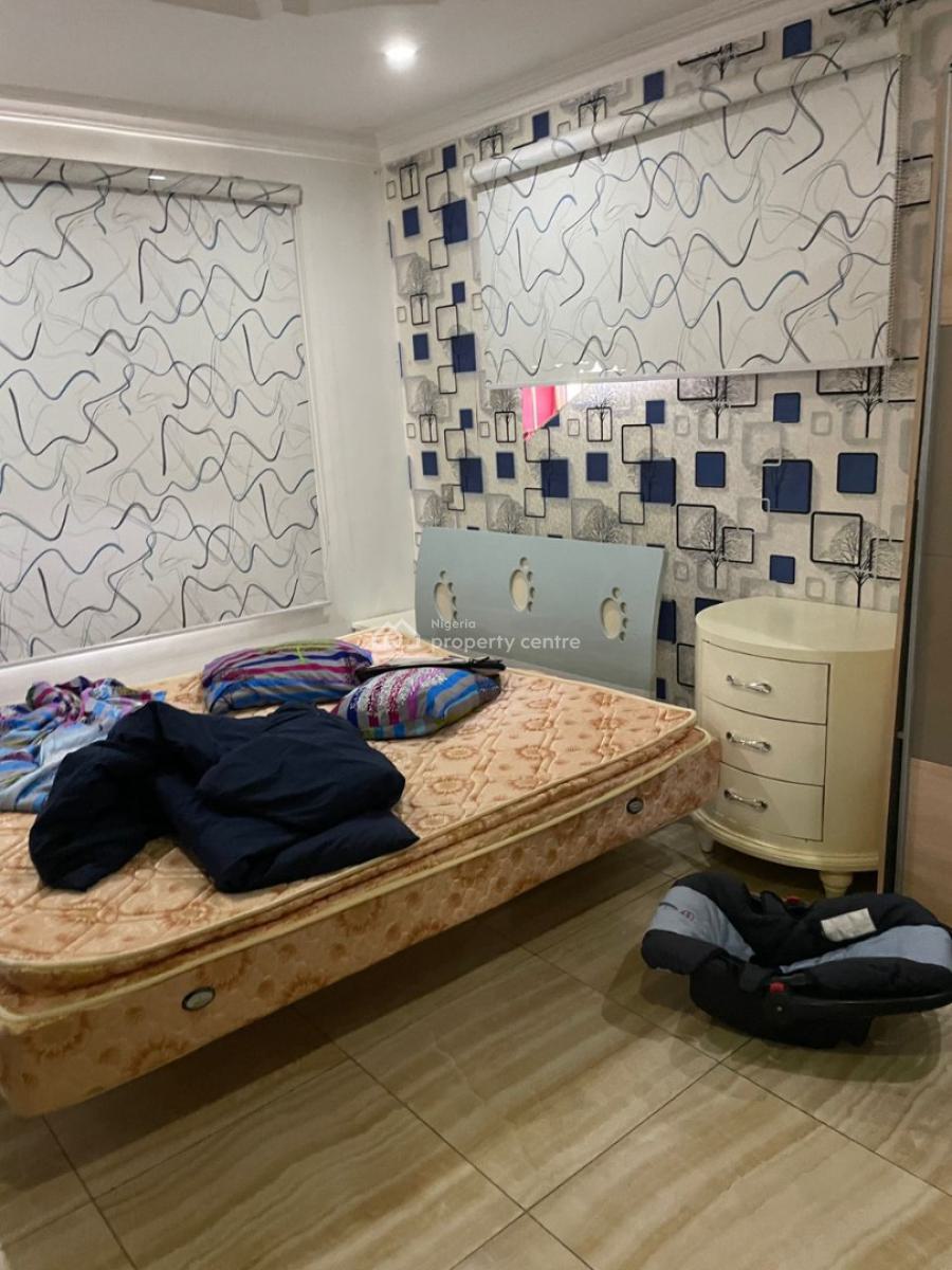 Spacious 4 Bedroom Flat, Chevron Drive, Lekki, Lagos, Flat / Apartment for Rent