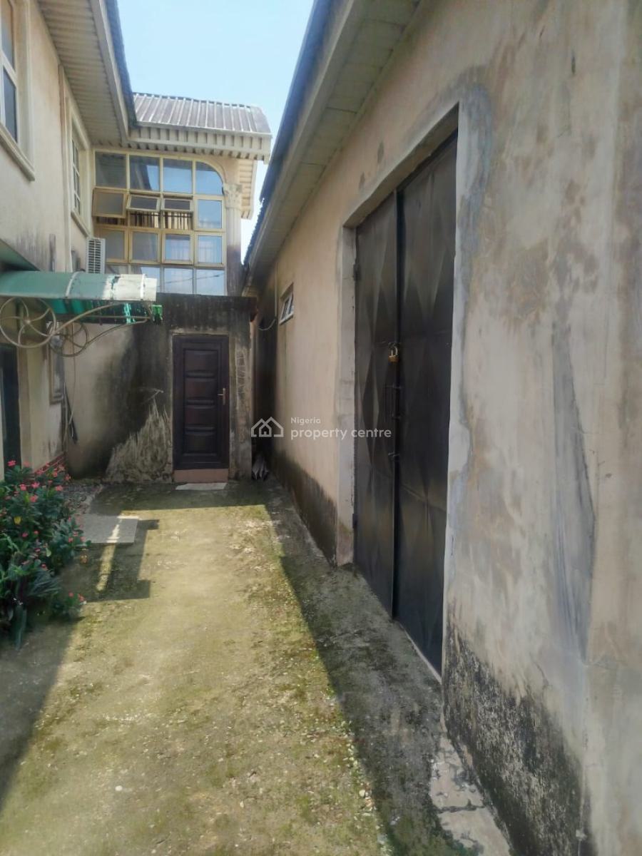 6 Bedroom Duplex, Gowon Estate, Egbeda, Alimosho, Lagos, Detached Duplex for Sale