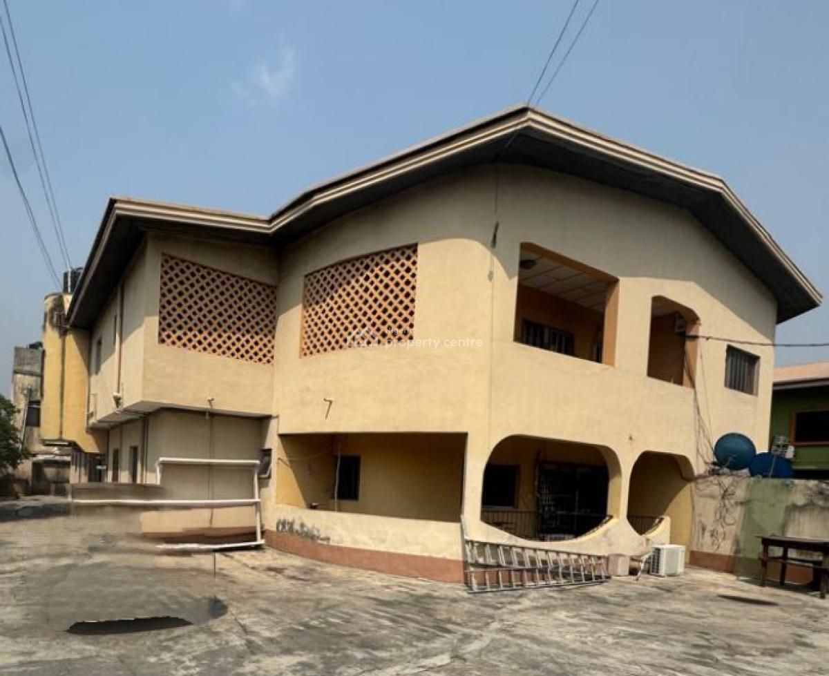 951 Sq Mts Land with a Demolishable Structure, Lekki Phase 1, Lekki, Lagos, Detached Duplex for Sale