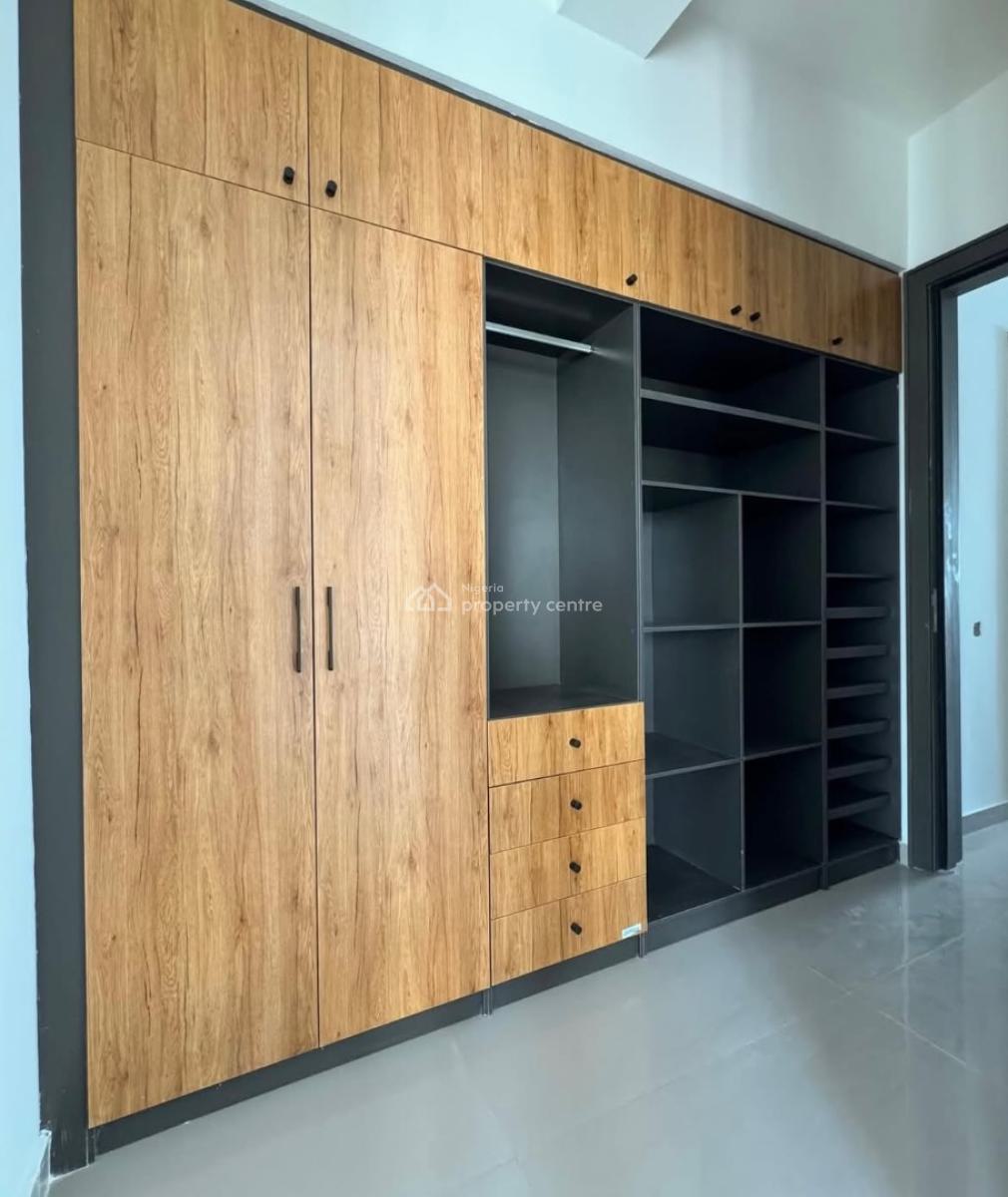 Water View 2 Bedroom Penthouse Apartment + a Room Bq, Lekki Phase 1, Lekki, Lagos, Flat / Apartment for Sale