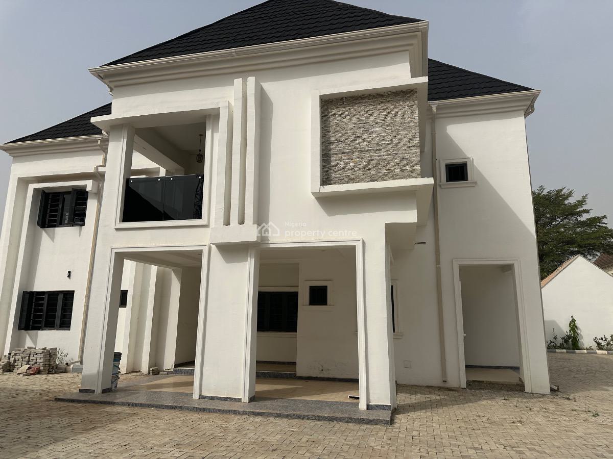 4bedroom Detached Home with 2bedroom Guest House, 64crescent, Gwarinpa, Abuja, Terraced Duplex for Sale
