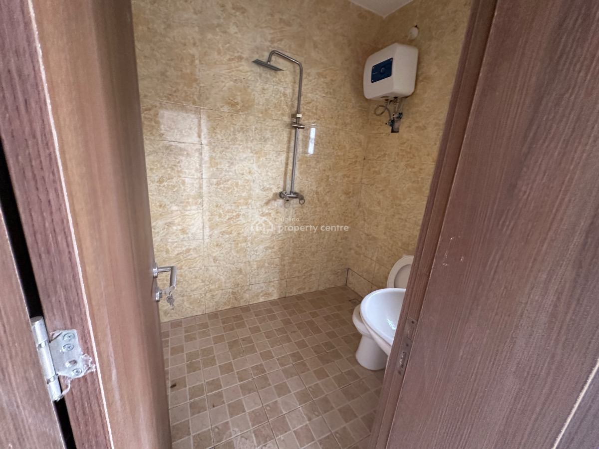 4bedroom Detached Home with 2bedroom Guest House, 64crescent, Gwarinpa, Abuja, Terraced Duplex for Sale