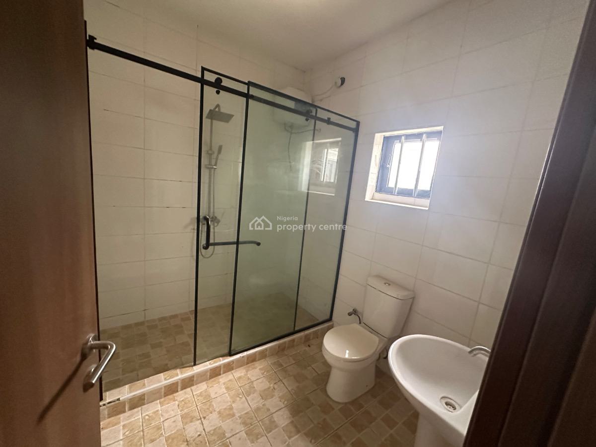 4bedroom Detached Home with 2bedroom Guest House, 64crescent, Gwarinpa, Abuja, Terraced Duplex for Sale