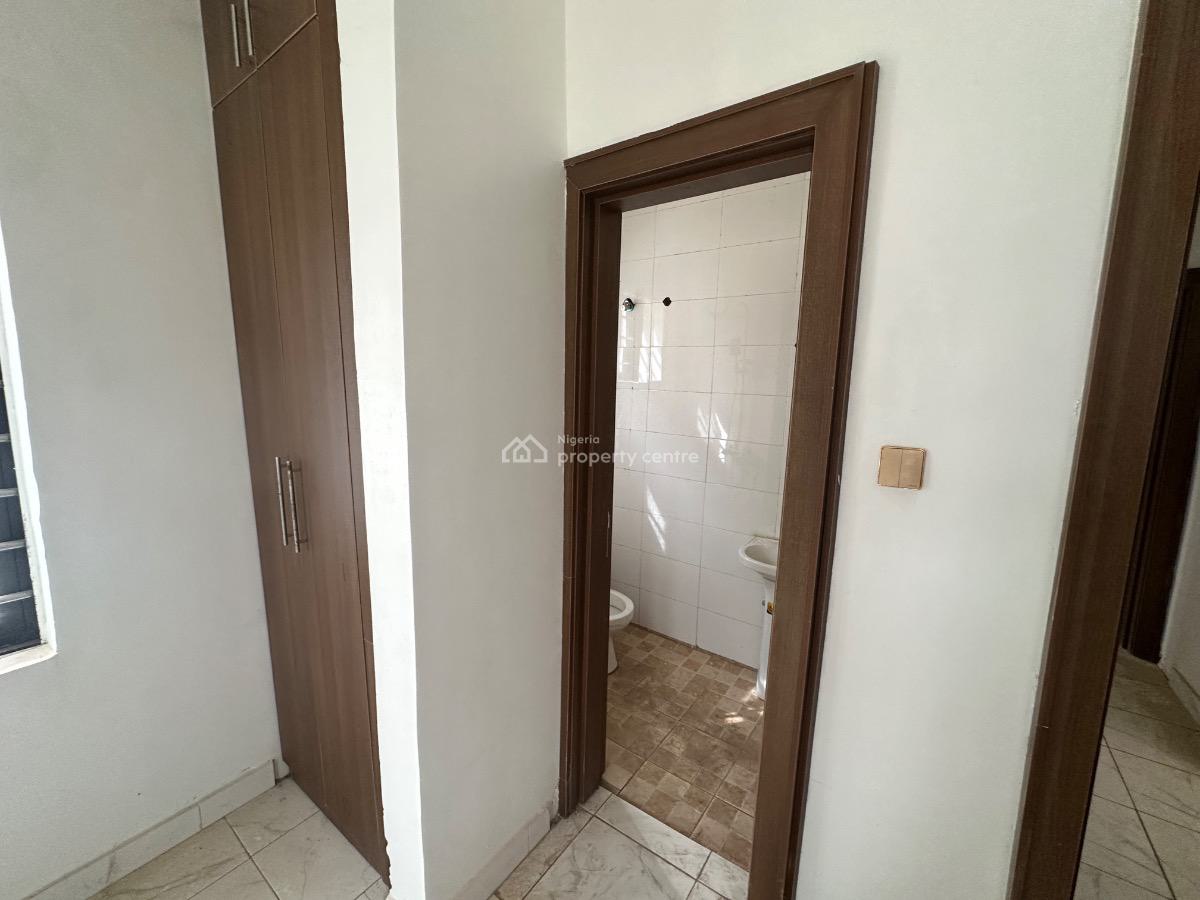 4bedroom Detached Home with 2bedroom Guest House, 64crescent, Gwarinpa, Abuja, Terraced Duplex for Sale