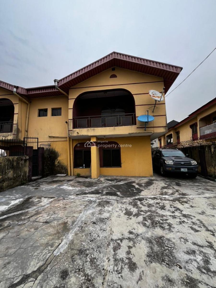 Demolishable Property in a Serene Environment, Gbagada, Lagos, Detached Duplex for Sale