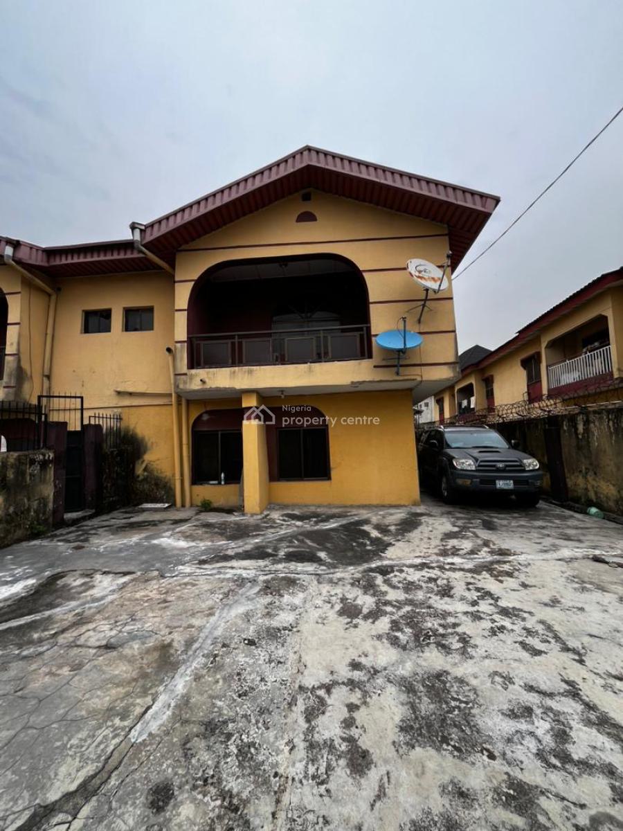 Demolishable Property in a Serene Environment, Gbagada, Lagos, Detached Duplex for Sale