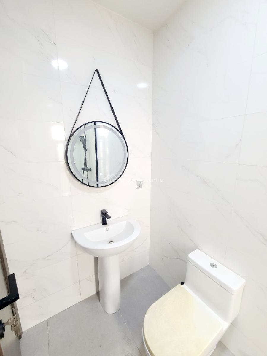 Spacious 3 Bedroom Penthouse with Rooftop Lounge, Agungi Estate, Agungi, Lekki, Lagos, Flat / Apartment for Rent