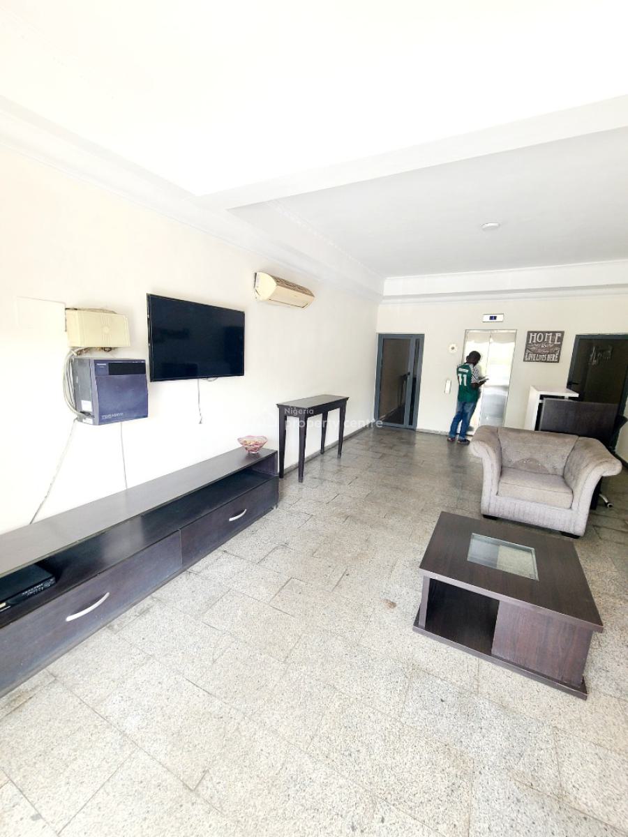 Spacious 3 Bedroom Penthouse with Rooftop Lounge, Agungi Estate, Agungi, Lekki, Lagos, Flat / Apartment for Rent