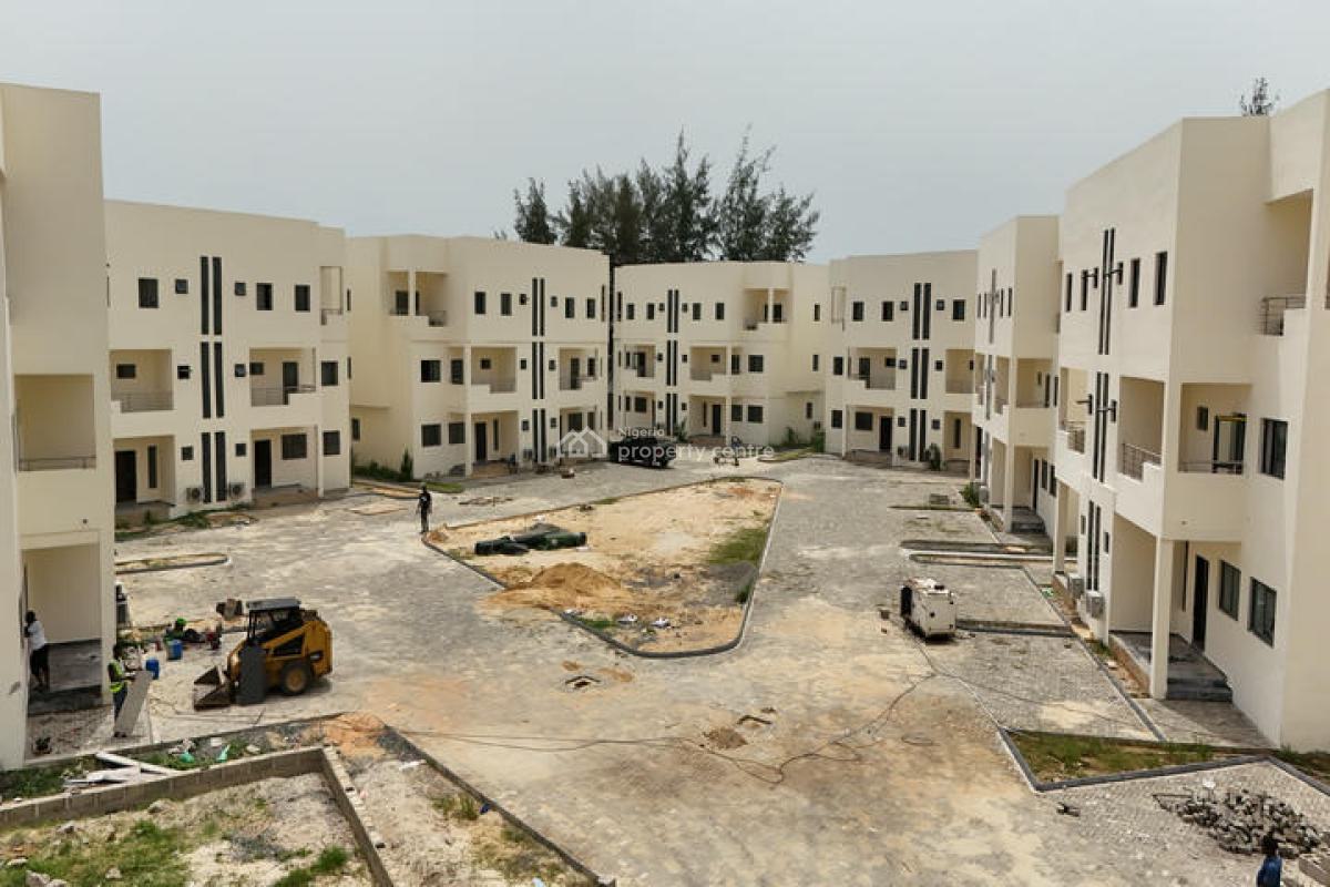 Luxury 4 Bedrooms Semi-detached Duplex with a/cs Installed and Bq, Osapa, Lekki, Lagos, Semi-detached Duplex for Rent