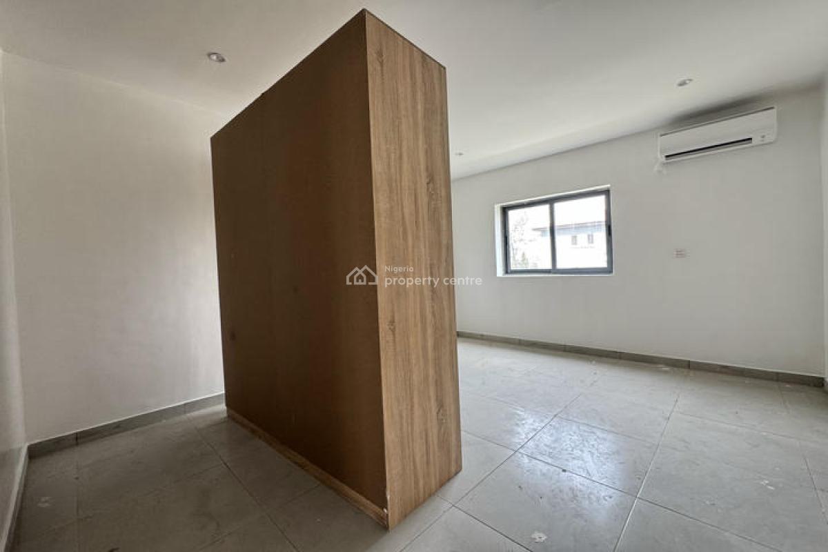 Luxury 4 Bedrooms Semi-detached Duplex with a/cs Installed and Bq, Osapa, Lekki, Lagos, Semi-detached Duplex for Rent