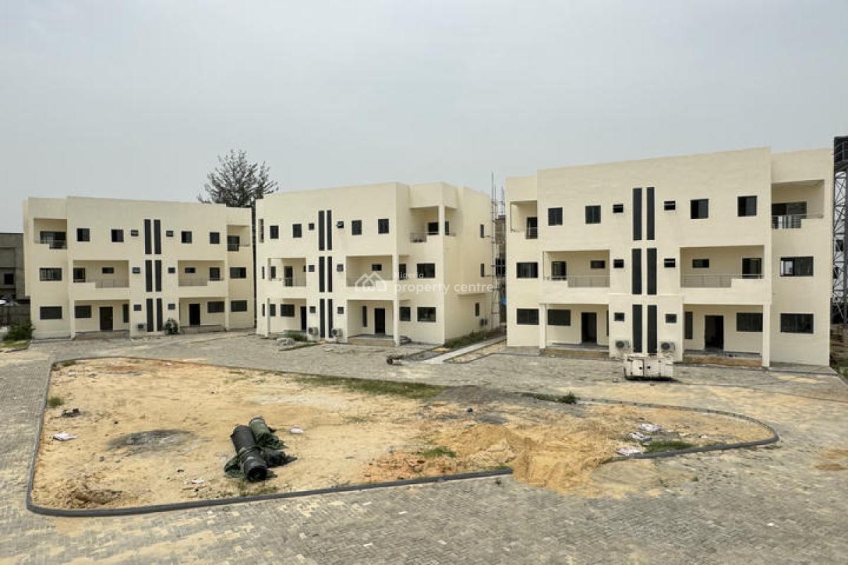 Luxury 4 Bedrooms Semi-detached Duplex with a/cs Installed and Bq, Osapa, Lekki, Lagos, Semi-detached Duplex for Rent