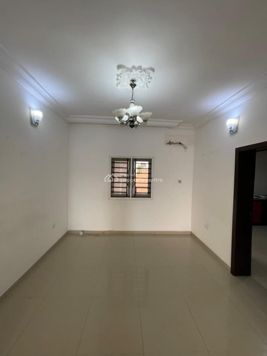 Standard 3 Bedroom Apartment, Ologolo, Lekki, Lagos, Flat / Apartment for Rent