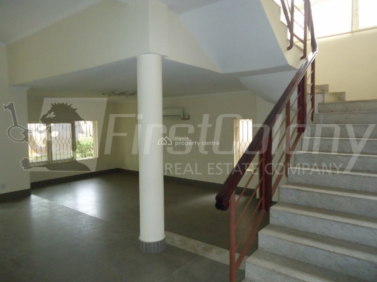 5 Bedroom Duplex with Excellent Facilities and Lawn Tennis Court, Old Ikoyi, Ikoyi, Lagos, Semi-detached Duplex for Rent