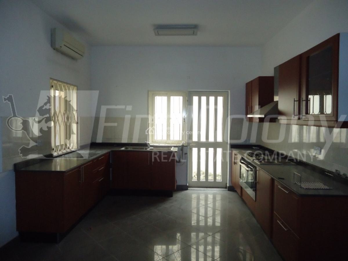 5 Bedroom Duplex with Excellent Facilities and Lawn Tennis Court, Old Ikoyi, Ikoyi, Lagos, Semi-detached Duplex for Rent