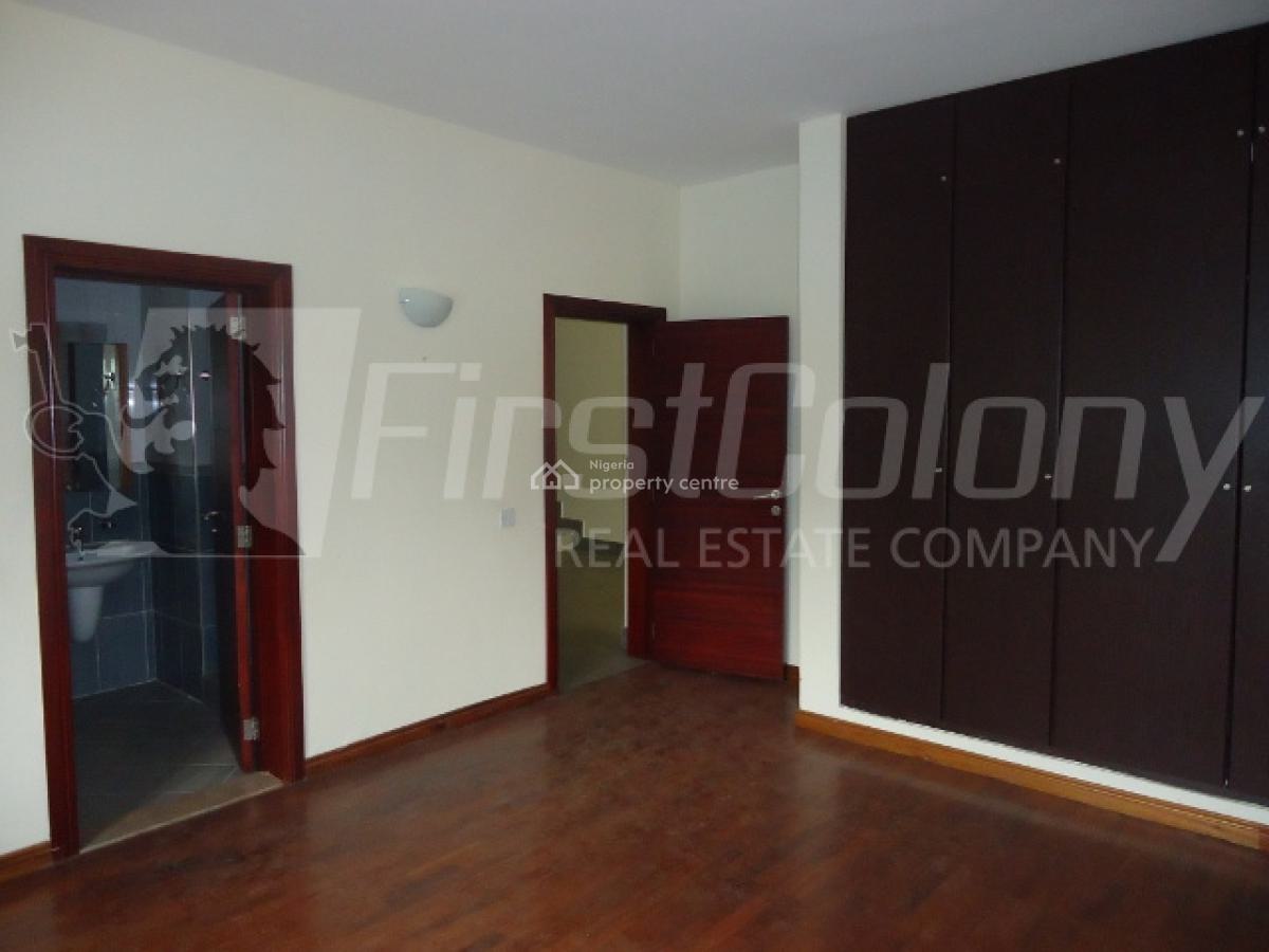 5 Bedroom Duplex with Excellent Facilities and Lawn Tennis Court, Old Ikoyi, Ikoyi, Lagos, Semi-detached Duplex for Rent