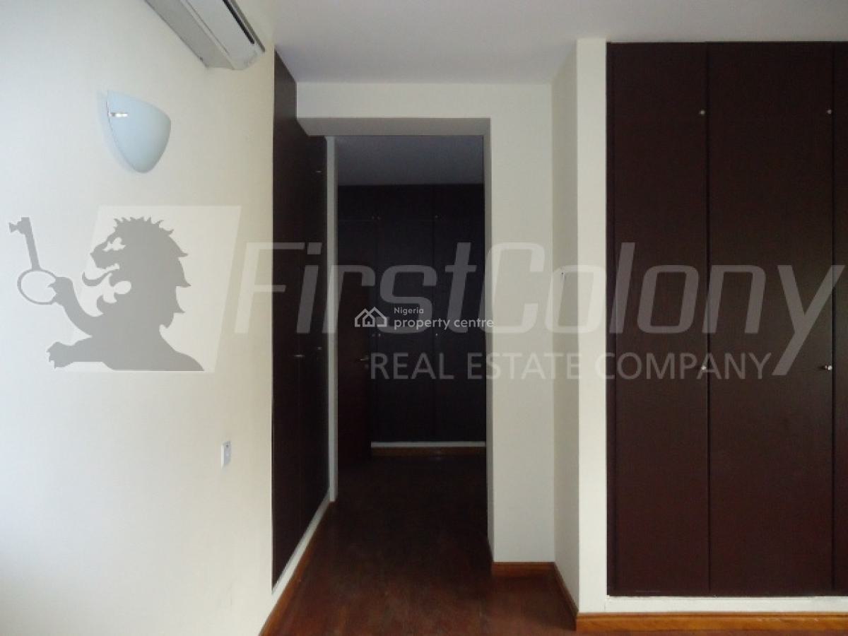 5 Bedroom Duplex with Excellent Facilities and Lawn Tennis Court, Old Ikoyi, Ikoyi, Lagos, Semi-detached Duplex for Rent