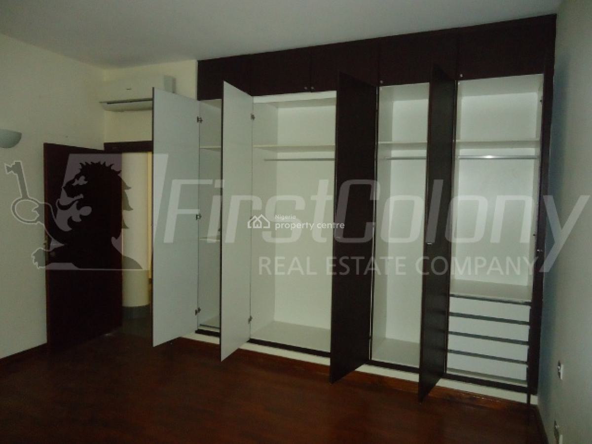 5 Bedroom Duplex with Excellent Facilities and Lawn Tennis Court, Old Ikoyi, Ikoyi, Lagos, Semi-detached Duplex for Rent