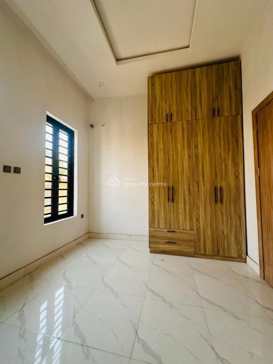 Deluxe 5 Bedroom Semi Detached Duplex with Bq, Gra Phase 2, Magodo, Lagos, Semi-detached Duplex for Rent