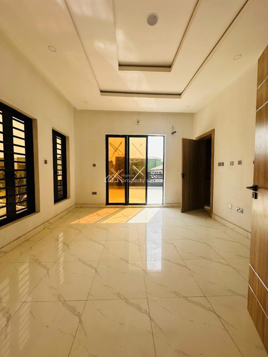 Deluxe 5 Bedroom Semi Detached Duplex with Bq, Gra Phase 2, Magodo, Lagos, Semi-detached Duplex for Rent