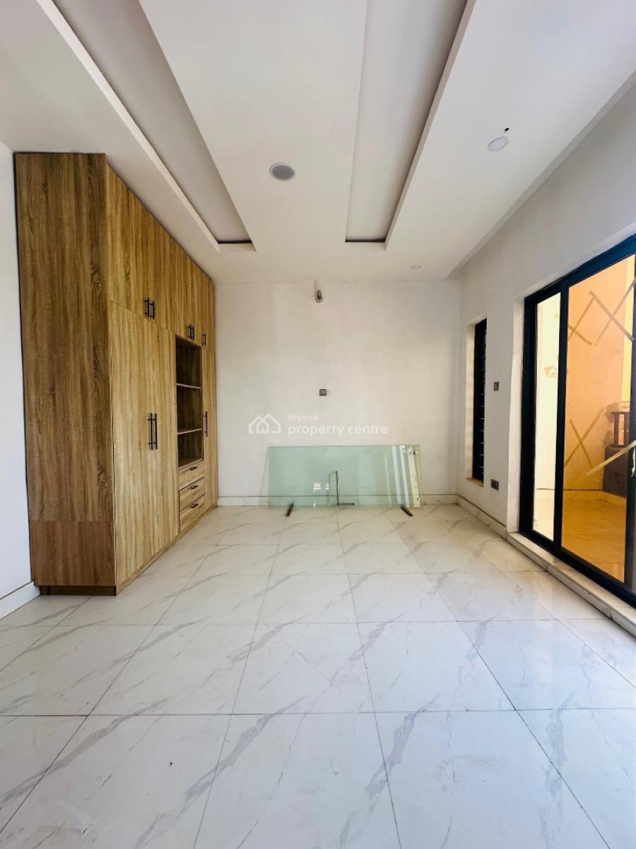 Deluxe 5 Bedroom Semi Detached Duplex with Bq, Gra Phase 2, Magodo, Lagos, Semi-detached Duplex for Rent