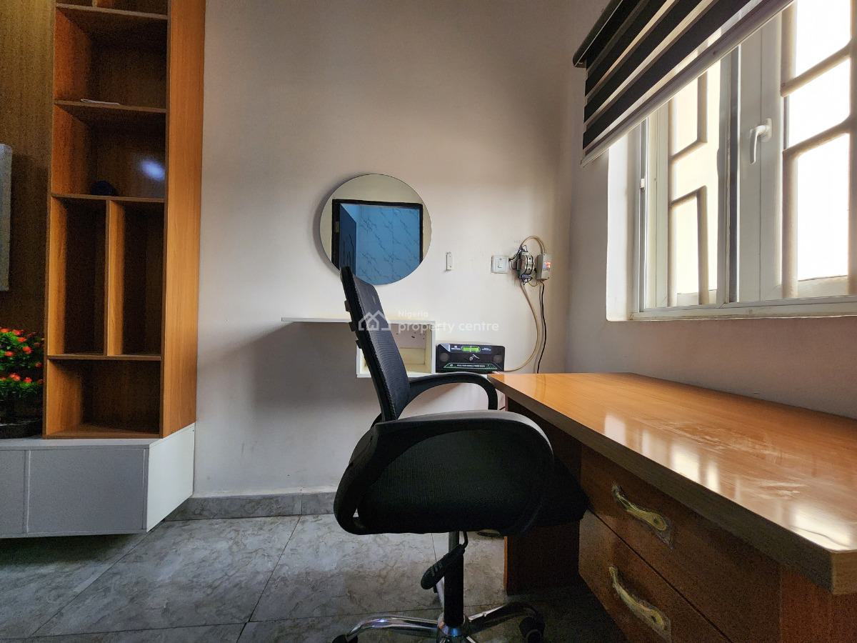 Well Located Luxury One Bedroom Apartment at Wuse Zone One, Abuja, Zone 1, Wuse, Abuja, Mini Flat (room and Parlour) Short Let