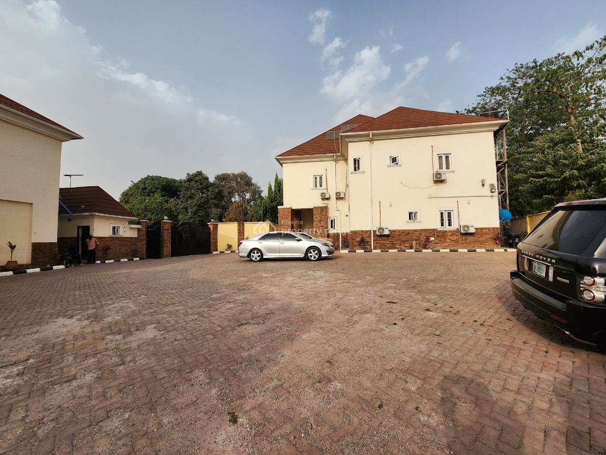 Well Located Luxury One Bedroom Apartment at Wuse Zone One, Abuja, Zone 1, Wuse, Abuja, Mini Flat (room and Parlour) Short Let