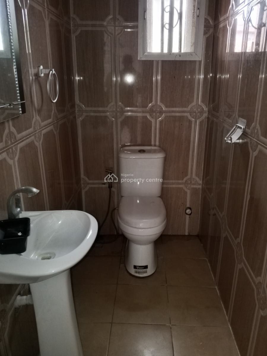 Well Maintained 3 Bedroom Flat, Bundry Estate...., Abijo, Lekki, Lagos, Flat / Apartment for Rent