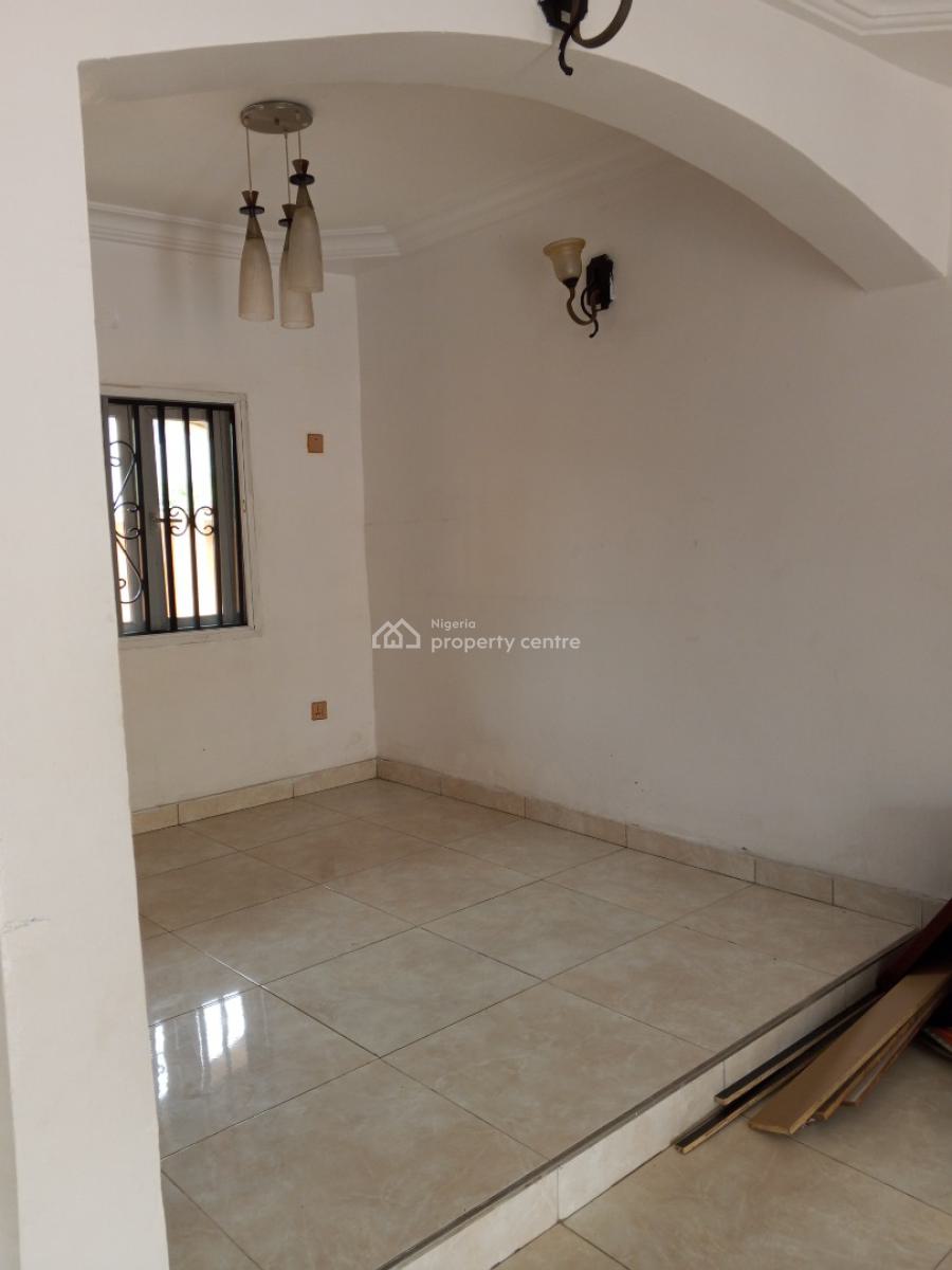 Well Maintained 3 Bedroom Flat, Bundry Estate...., Abijo, Lekki, Lagos, Flat / Apartment for Rent