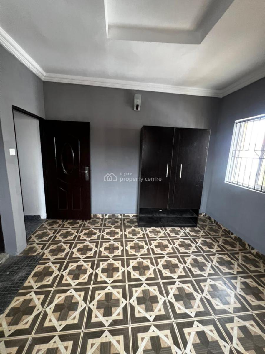 2bedroom  Apartment Upstairs Available in a Serene Neighborhood., Ikate, Lekki, Lagos, Flat / Apartment for Rent