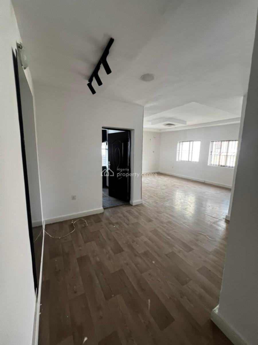 3 Bedroobed Apartment Upstairs Available in a Serene Neighborhood, Ikate, Lekki, Lagos, Flat / Apartment for Rent