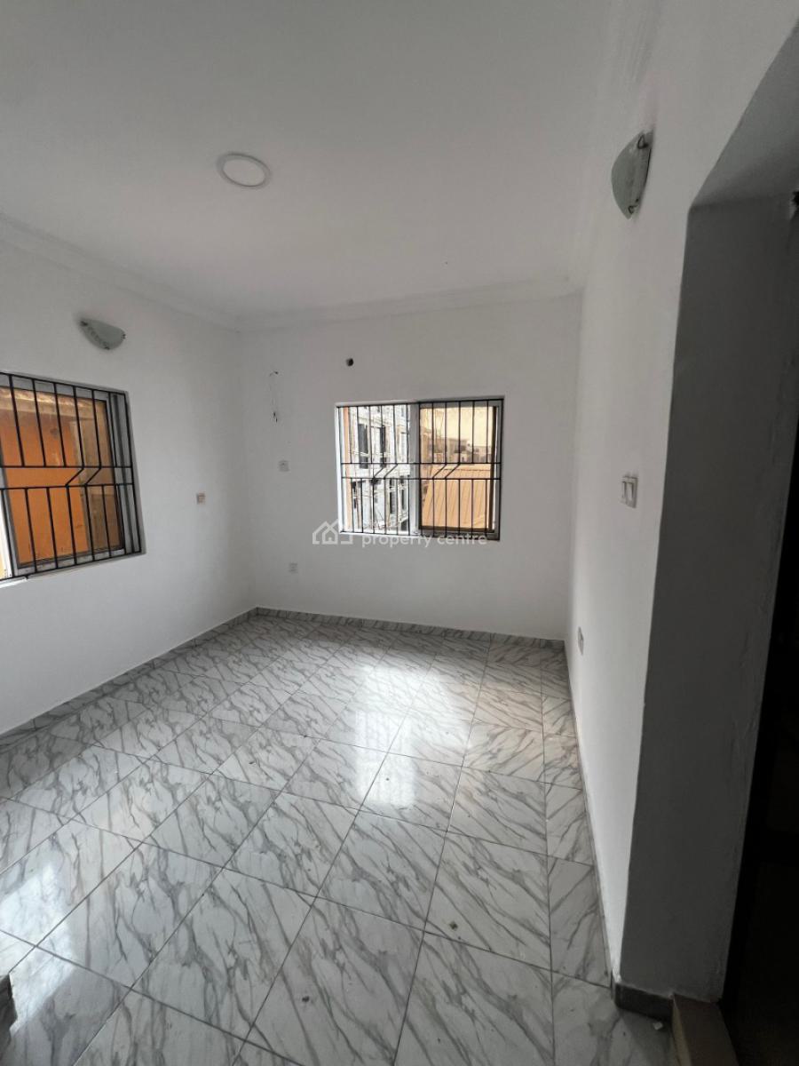 3 Bedroobed Apartment Upstairs Available in a Serene Neighborhood, Ikate, Lekki, Lagos, Flat / Apartment for Rent