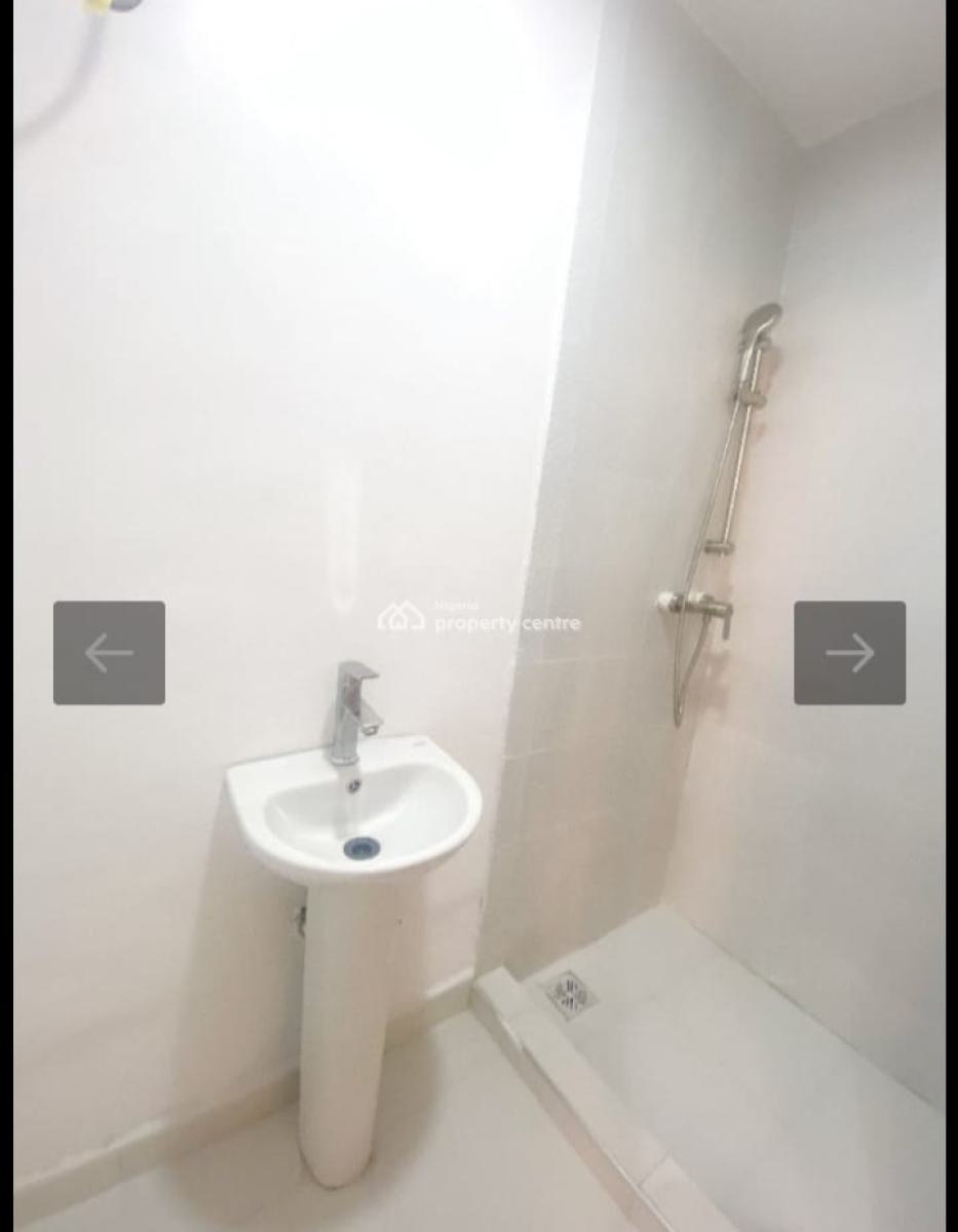 Luxury 3 Bedroom Apartment, Gra Phase 1, Magodo, Lagos, Flat / Apartment for Rent