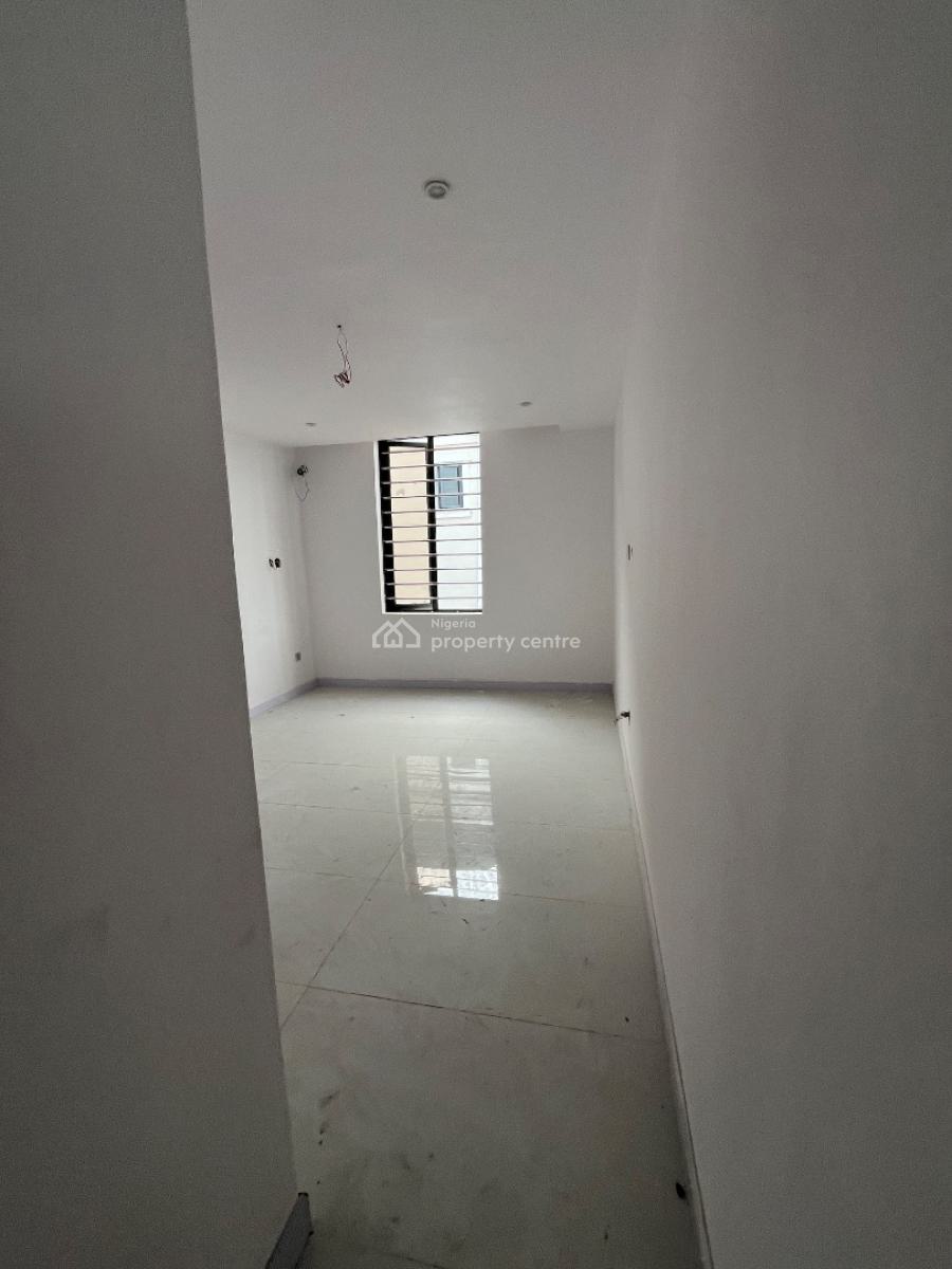 2bedroom Apartment, Ologolo, Lekki, Lagos, Flat / Apartment for Sale