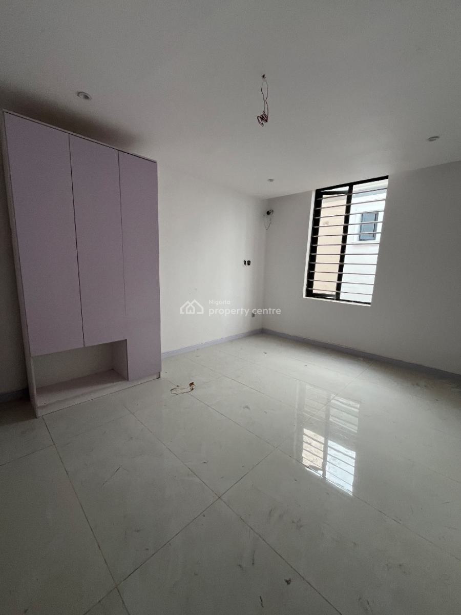 2bedroom Apartment, Ologolo, Lekki, Lagos, Flat / Apartment for Sale