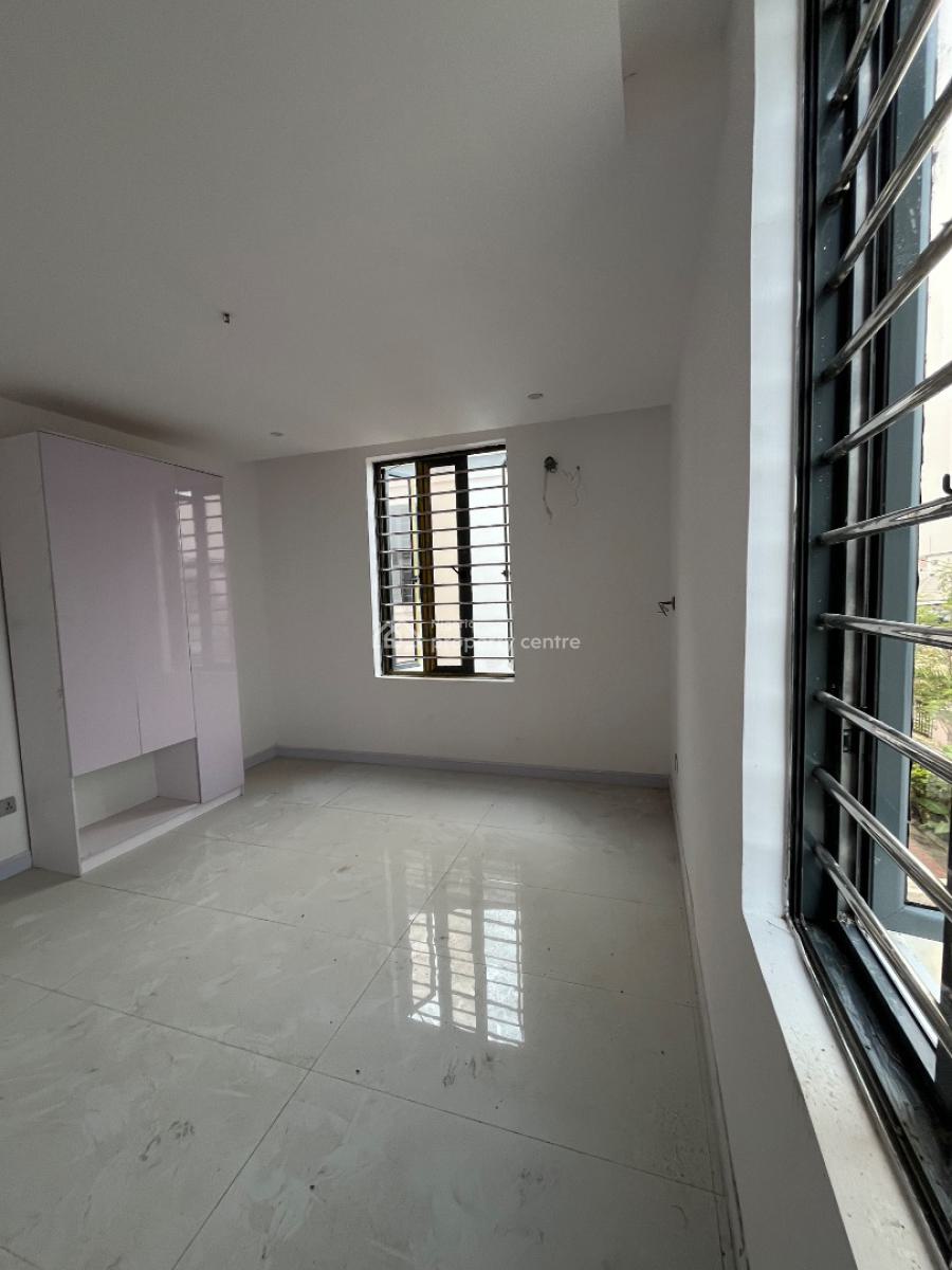 2bedroom Apartment, Ologolo, Lekki, Lagos, Flat / Apartment for Sale