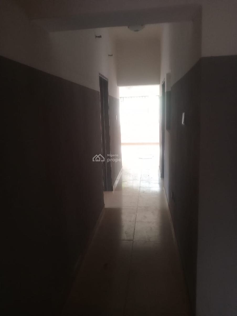 3 Bedroom Flat All Rooms En-suite Downstairs, Hakeem Odumosu Street, Gra Phase 1, Magodo, Lagos, Flat / Apartment for Rent