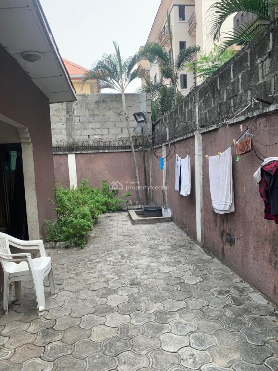 5 Bedrooms Detached House in Prime Location, Off Bisola Durosinmi Etti, Lekki Phase 1, Lekki, Lagos, Detached Duplex for Sale