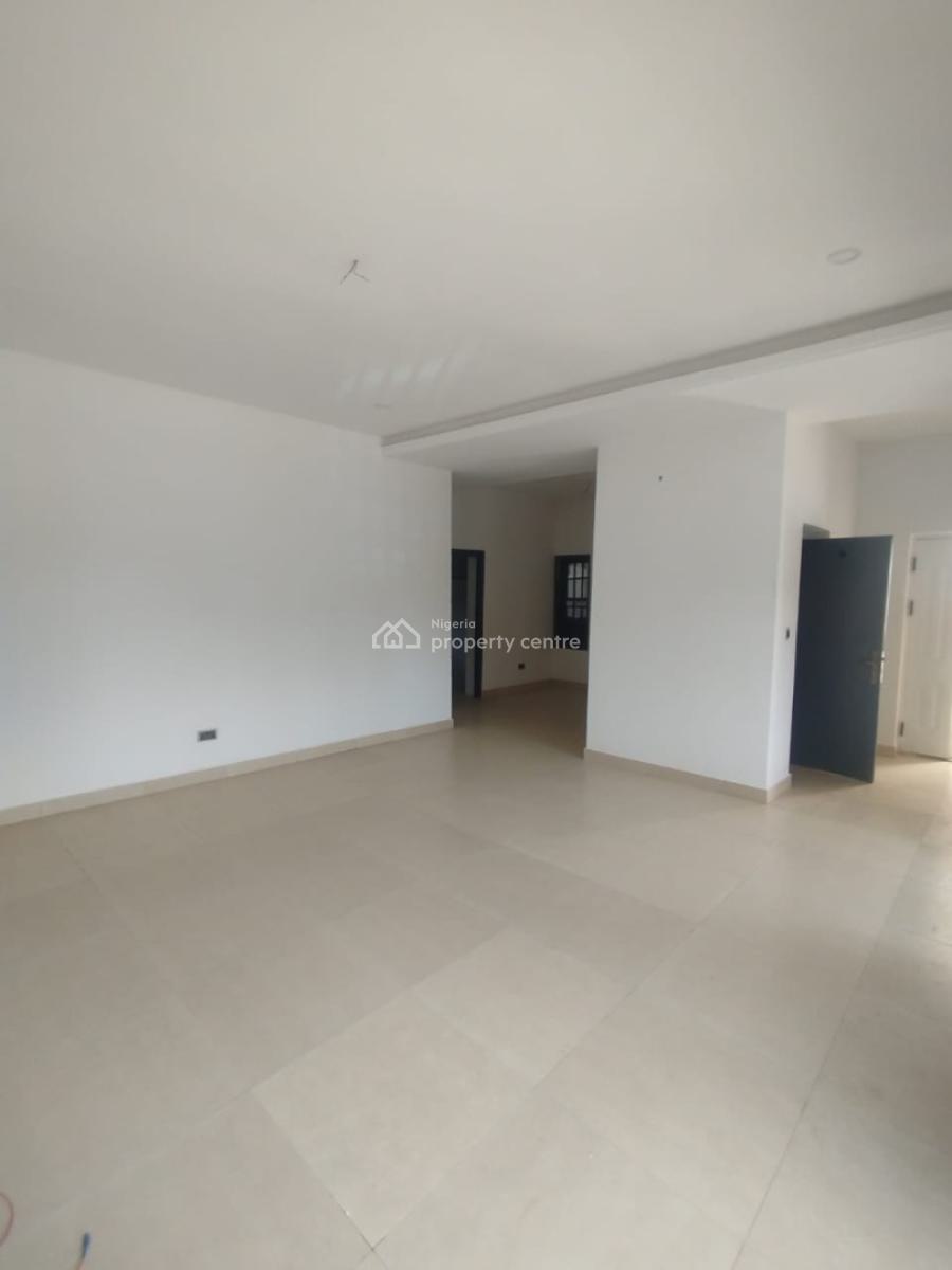 Standard 3 Bedrooms Flat on The Ground Floor on a Tarred Road, Jahi, Abuja, Flat / Apartment for Rent