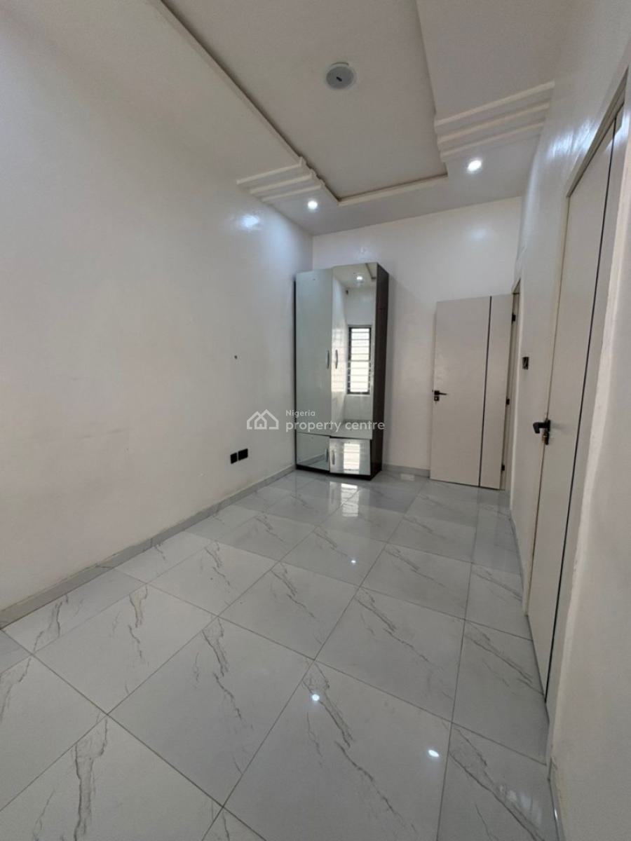 4 Bedrooms Semi Detached with Bq, Chevron, Agungi, Lekki, Lagos, Semi-detached Bungalow for Rent