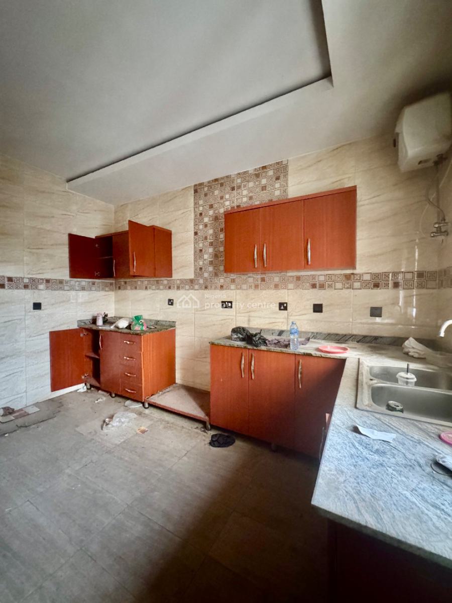 Well Finished and Spacious 2 Bedrooms Flat, Mabushi, Abuja, Flat / Apartment for Rent