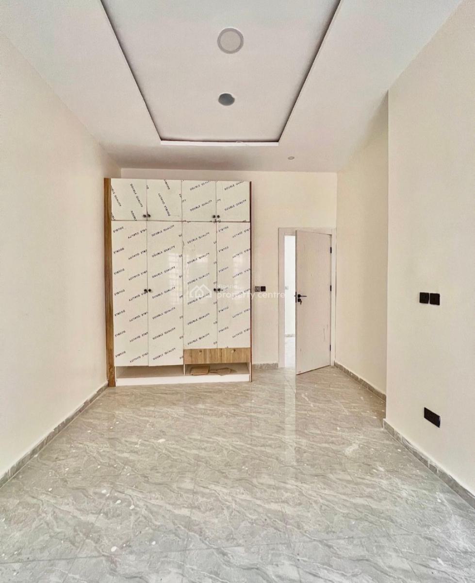 Fully Serviced 4 Bedrooms Terraced Duplex, Osapa, Lekki, Lagos, Terraced Duplex for Sale