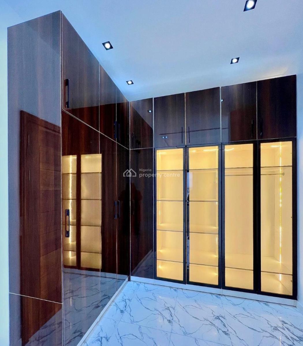 Fully Serviced 4 Bedrooms Terraced Duplex, Osapa, Lekki, Lagos, Terraced Duplex for Sale