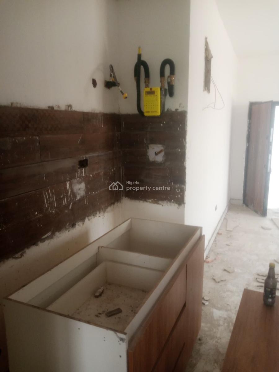 1 Bedroom Apartment, Ogudu, Lagos, Flat / Apartment for Sale