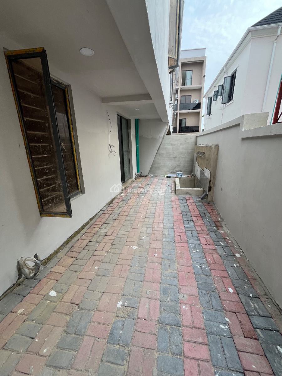 1bedroom Apartment, Ologolo, Lekki, Lagos, Mini Flat (room and Parlour) for Sale