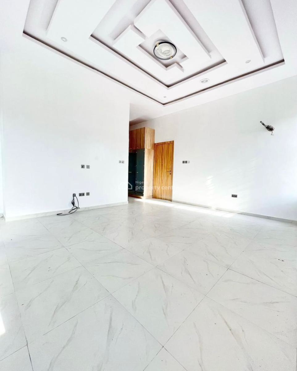 Exquisite 4 Bedroom Semi-detached Duplex with Bq, Chevron Axis, Lekki, Lagos, Semi-detached Duplex for Sale