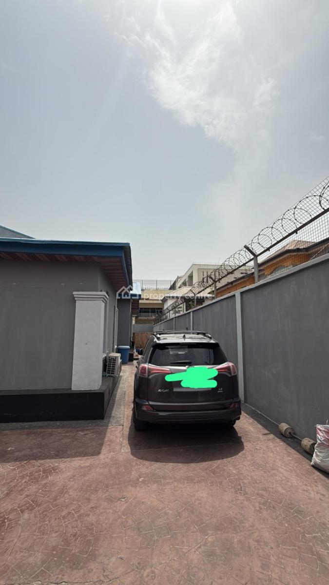 Demolishable 4 Bedroom Detached Bungalow Sitting on 950sqm, One of The Last Few Residential Property on Fola Osibo Street, Lekki Phase 1, Lekki, Lagos, Land for Sale